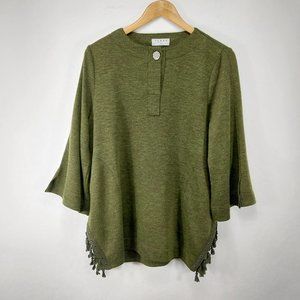 TERRA By SJ Apparel Sweater Womens M 6 Army Green Knit Top Tunic Fringe Pockets